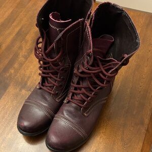 Women's Burgundy Lace-Up Steve Madden Troopa Boots 9.5